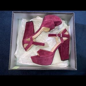 size 7 1/2 via spiga platforms